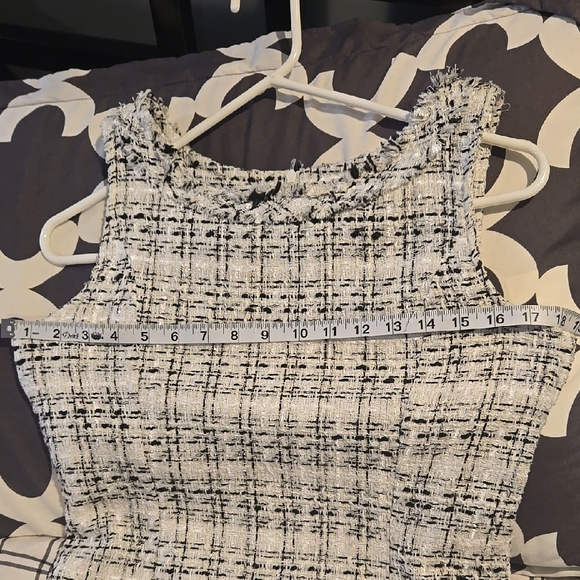 Black And White Dress Sleeveless Scoop Neck - Picture 10 of 11